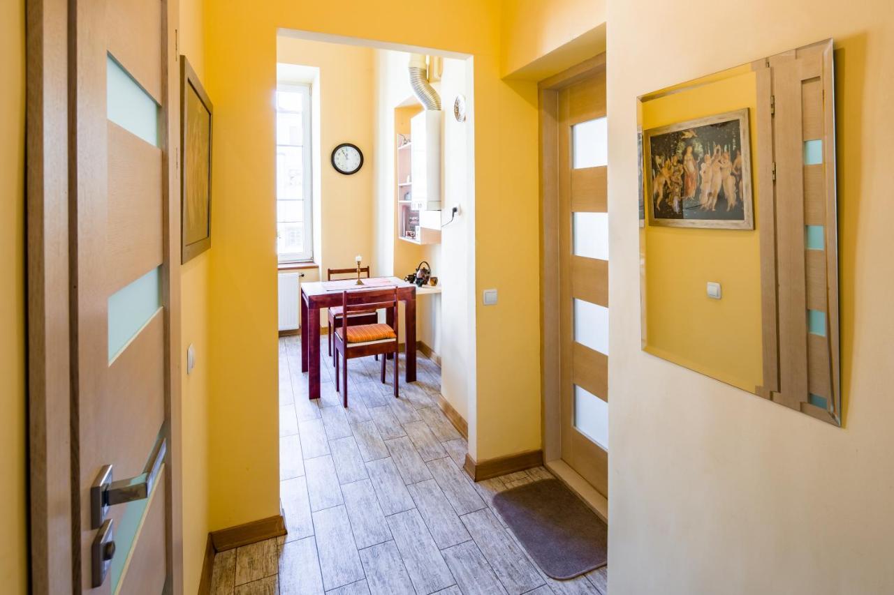 Romari Ставропігійська Apartamento Lviv Exterior foto
